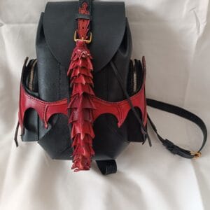 el yapımı ejderha desenli hakiki deri sırt Çantası